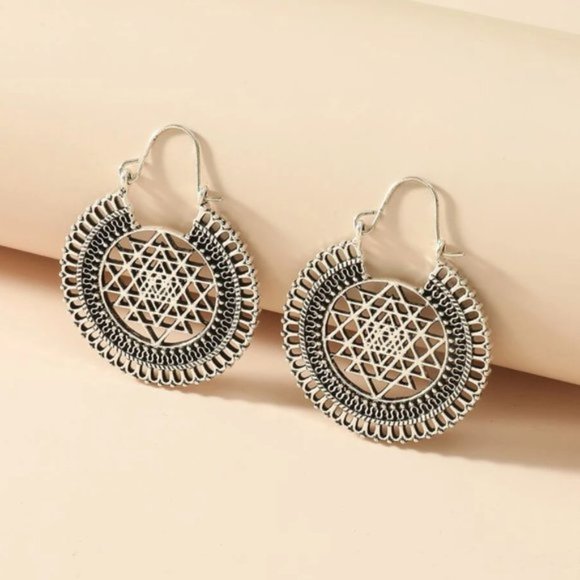 💚 2 for $20 💚 Bohemian Sacred Geometry Hollow Cut Out Earrings - Picture 2 of 7